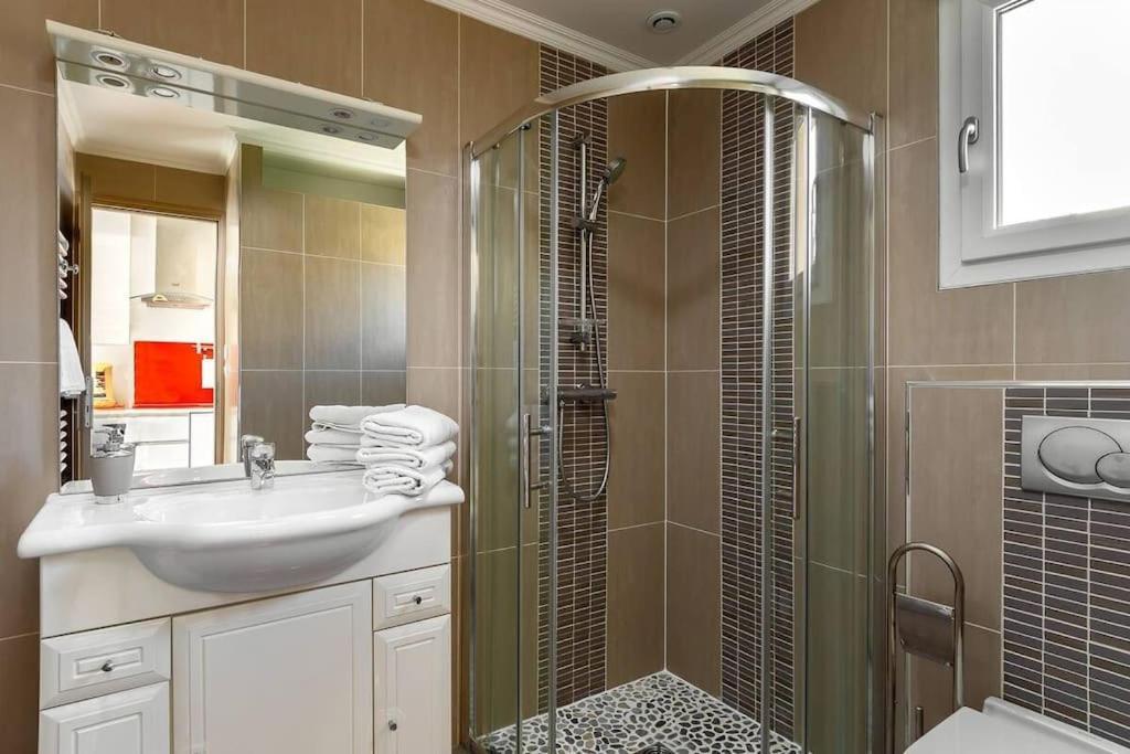 Studio Duplex - Le Garden - 10 Mn Disney Apartman Bailly-Romainvilliers Kültér fotó
